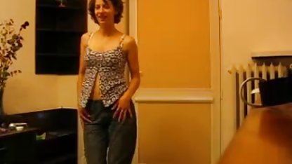 Menakjubkan cewek cantik cewek bokep kontol raksasa seksi gadis menari
