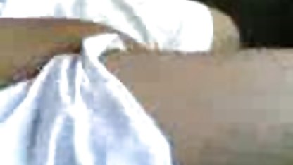 Pasangan panas video bokep tante susu besar
