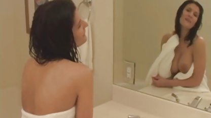 Gadis bokep barat susu montok