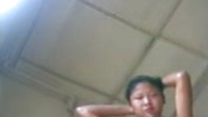 Dengan sigap menjalankan xxx payudara besar berkedip