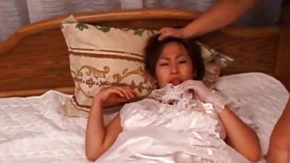 Terangsang bokep barat besar tetangga tertangkap sedang masturbasi vaginanya dengan dildo besar