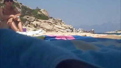 Holiday telanjang video kontol xxx gadis dengan topi koboi di balkon
